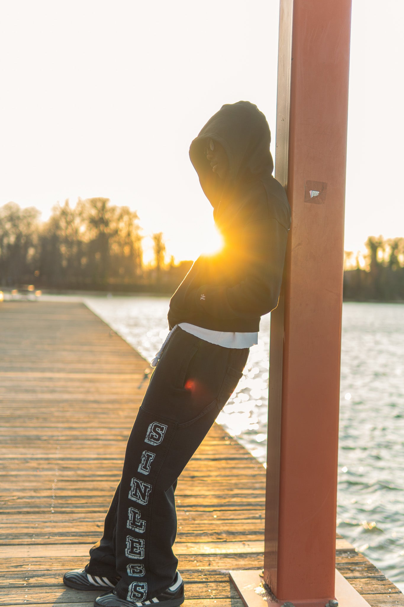 WASHED BLACK BECOMING SWEATPANTS